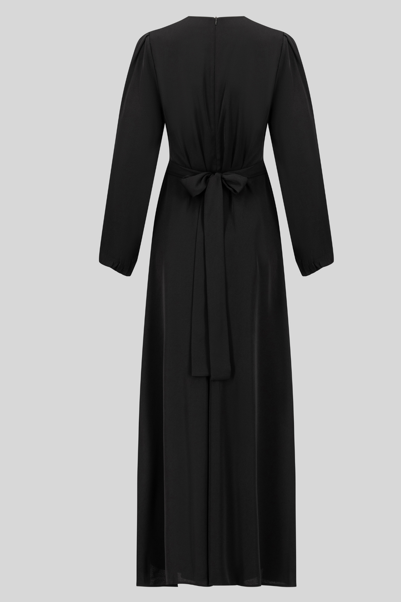 Elegant Maxi Crepe Belted  Dress - Black