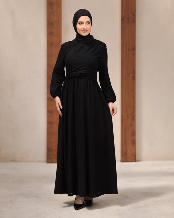 Luxury Lace V-neck Waisted Maxi Dress - Black